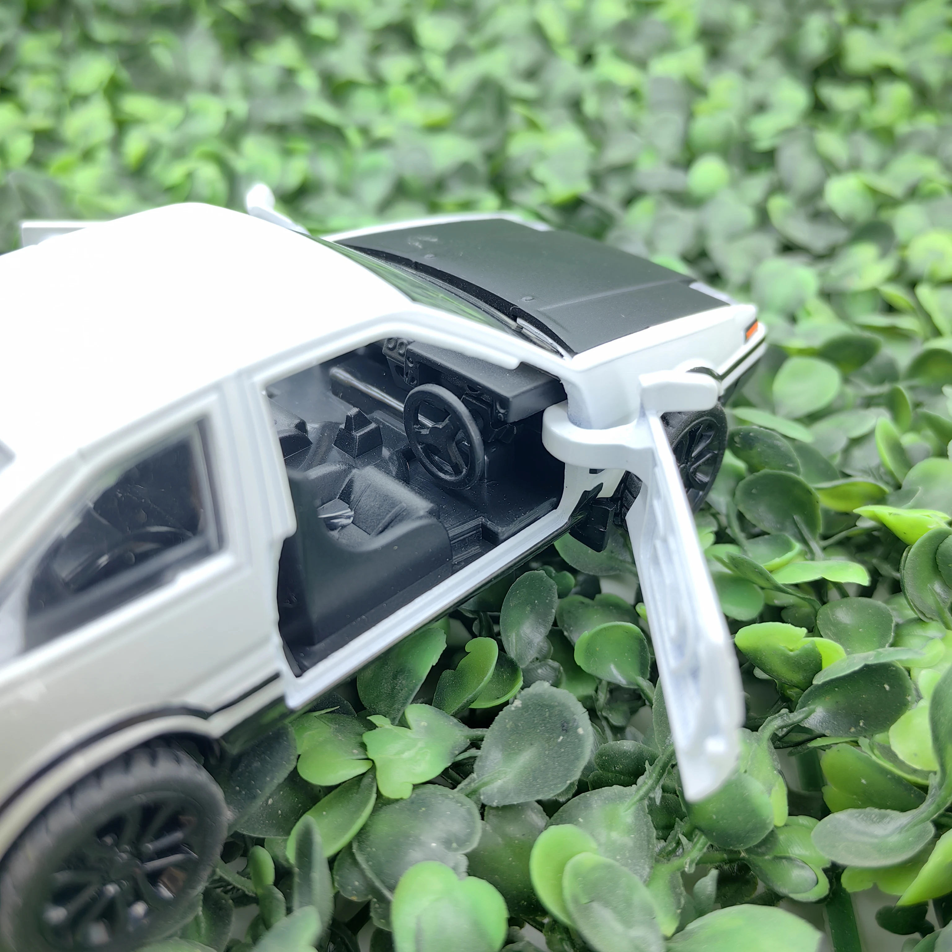 Modèle de voiture de sport en alliage, modèle de véhicule simulé, voiture jouet rétractable pour enfants, portes à double ouverture, voiture jouet racer