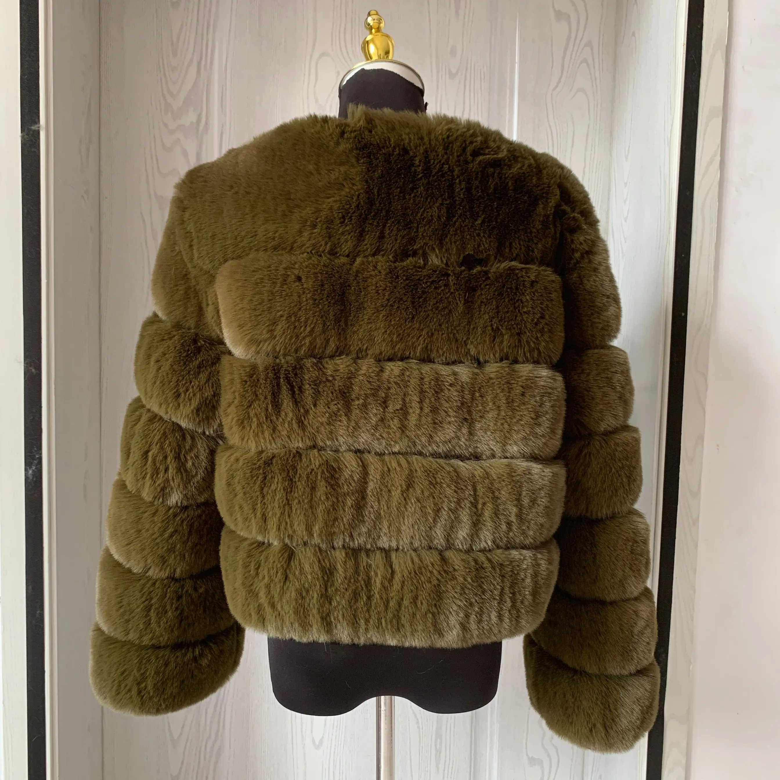 Damen Mode Kunstpelzmantel Super Angesagter Herbst Winter Kurzer Kunstfuchspelz Flauschige Jacke Hochwertig 7XL Damen Pelzmäntel – Detail 33