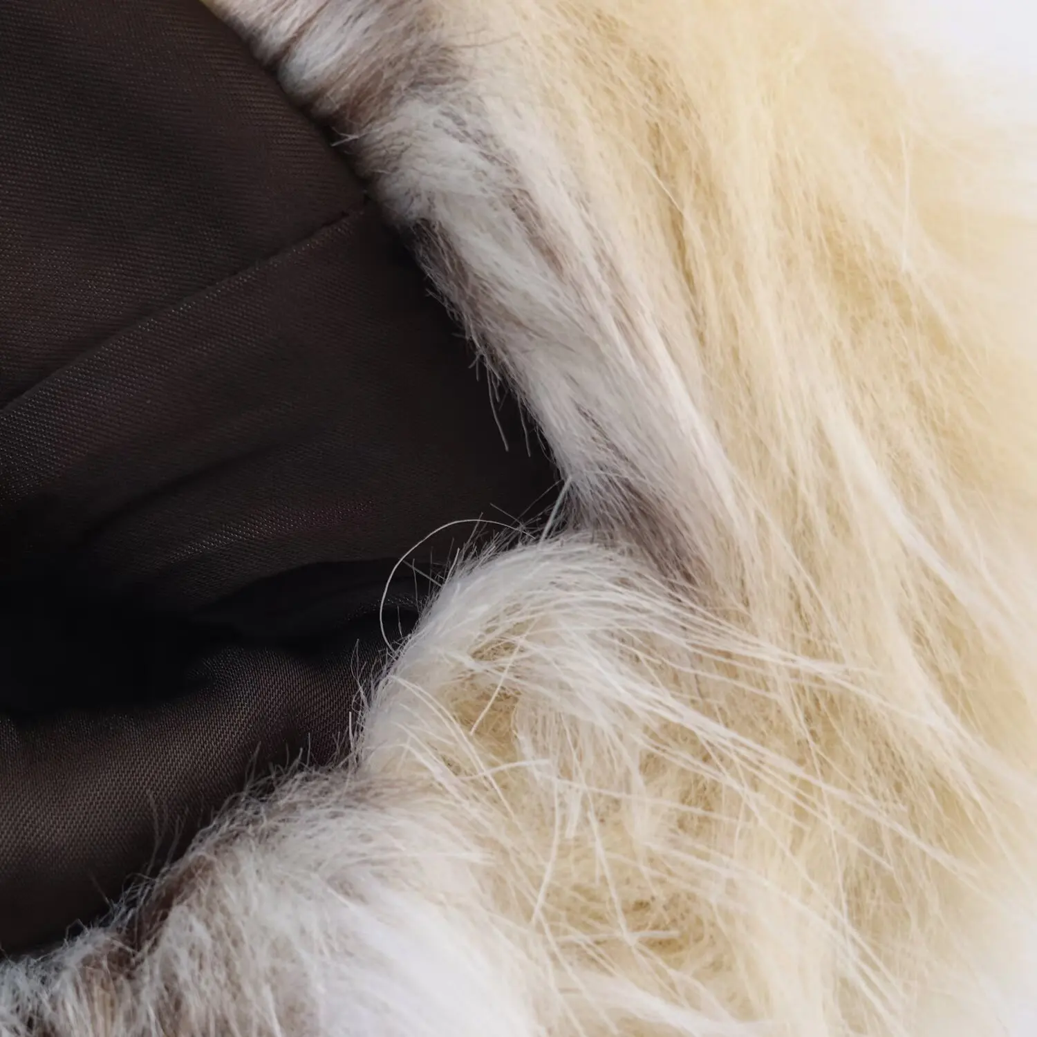 معطف JNLEAOG الخريفي الجديد من سلسلة Faion للنساء من الفرو الاصطناعي فضفاض مناسب طويل من البوليستر للسيدات مع ديكور أزرق...