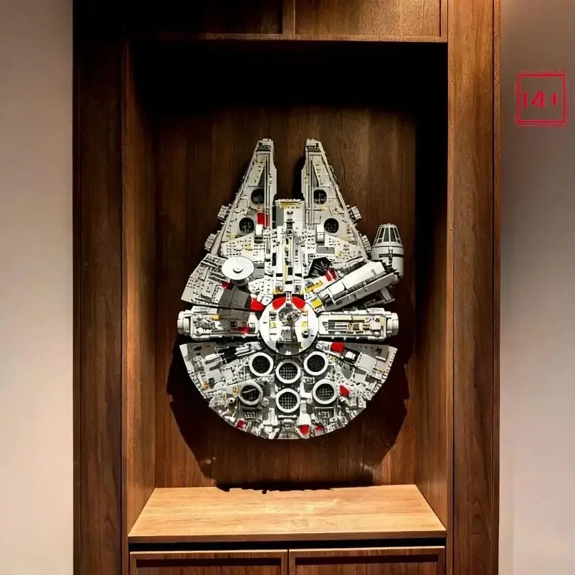 7541pcs Star Interstellar Conflict Spacecraft Luxury Millennium Big Falcon Space Ship Building Block Toys Ornament Gift