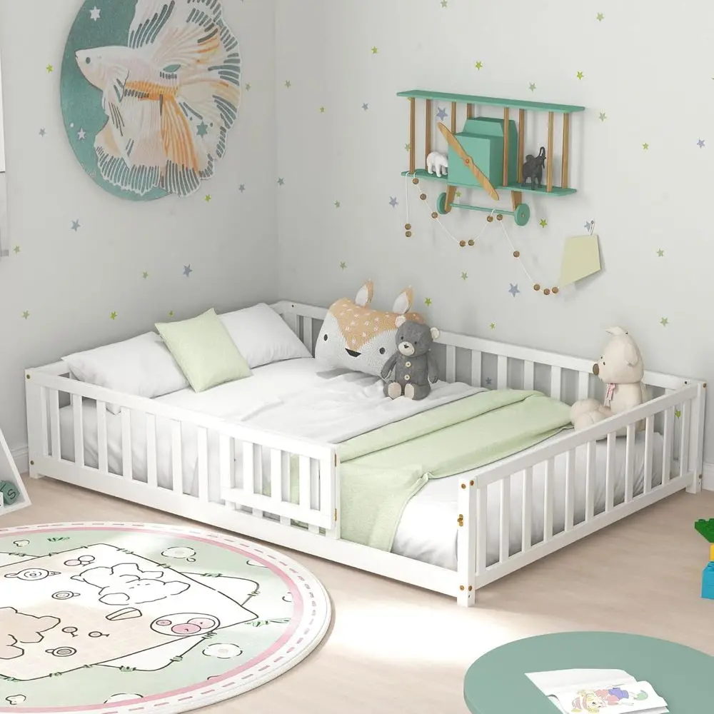 

Полноразмерная деревянная кровать Монтессори с дверью, ограждением и поручнями безопасности - белая