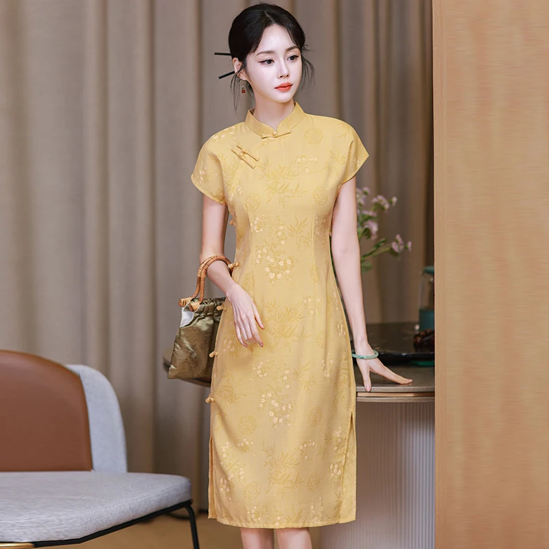 2026 Summer Green Cheongsam Dress, New Design Chinese Traditional Modified Qipao, Short Sleeve Slim Fit Midi Dress for Women