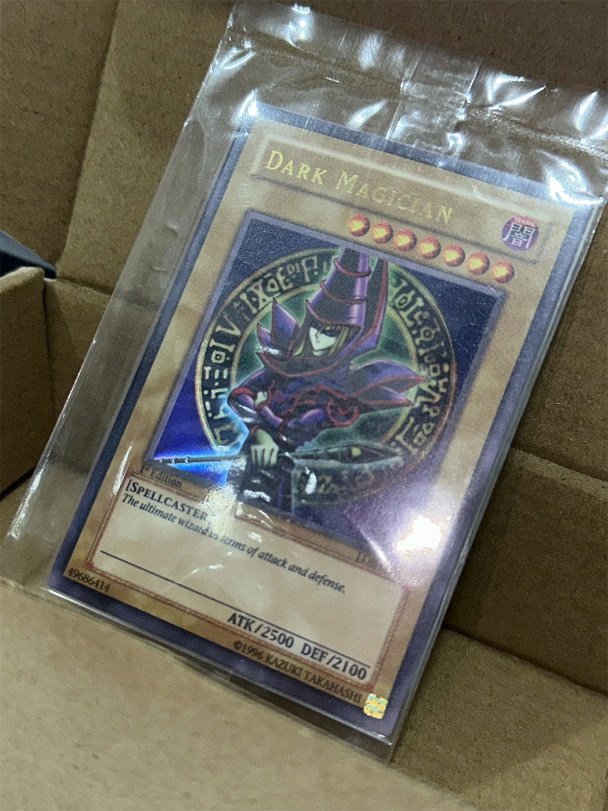 Yu-Gi-Oh TCG Dark Magician DARK MAGICIAN LOB-005 Magia Series Colección de regalos para niños Juego de mesa Tarjeta de juguete (no original)