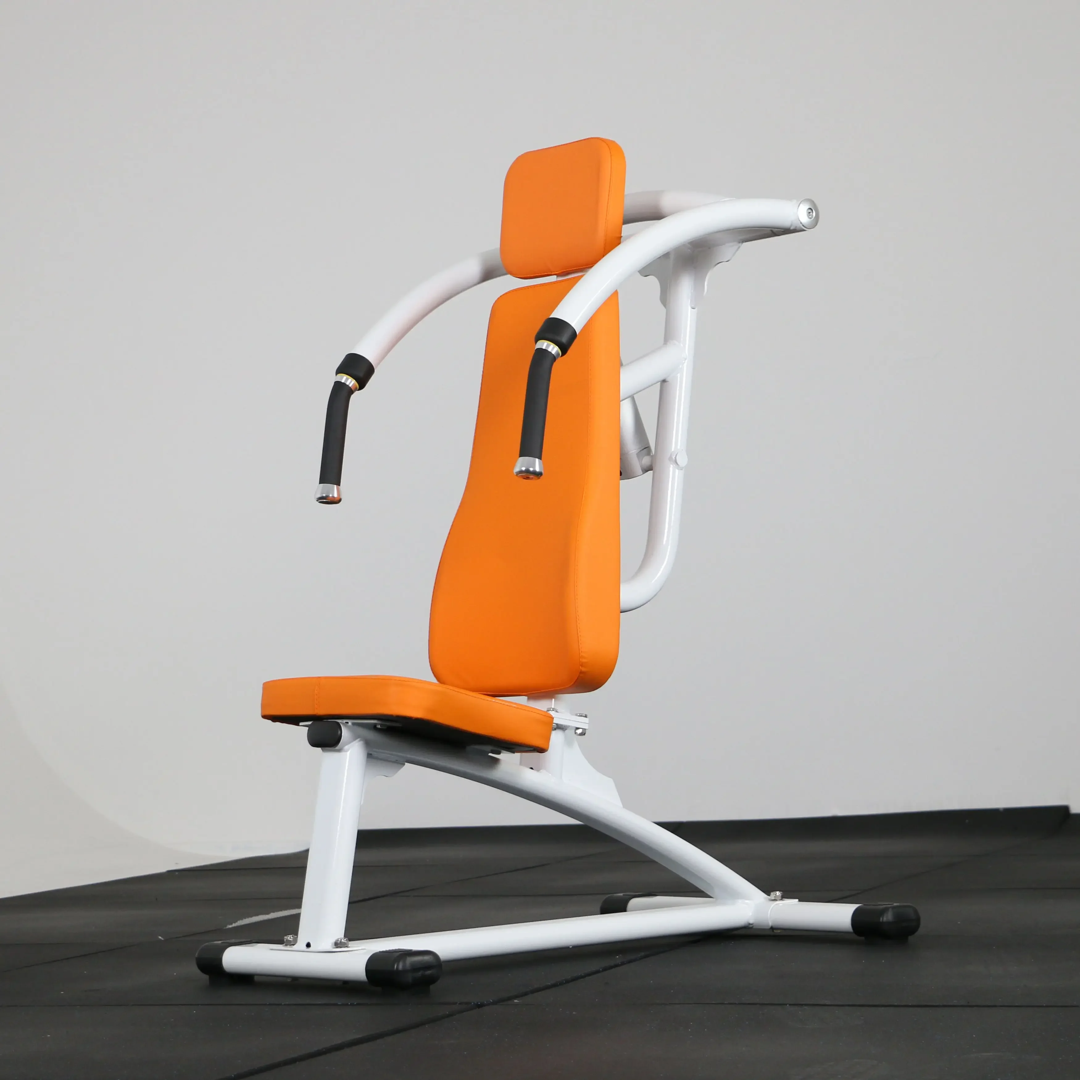 Latihan Kekuatan Mesin Press Dada Miring Gym Hidraulik