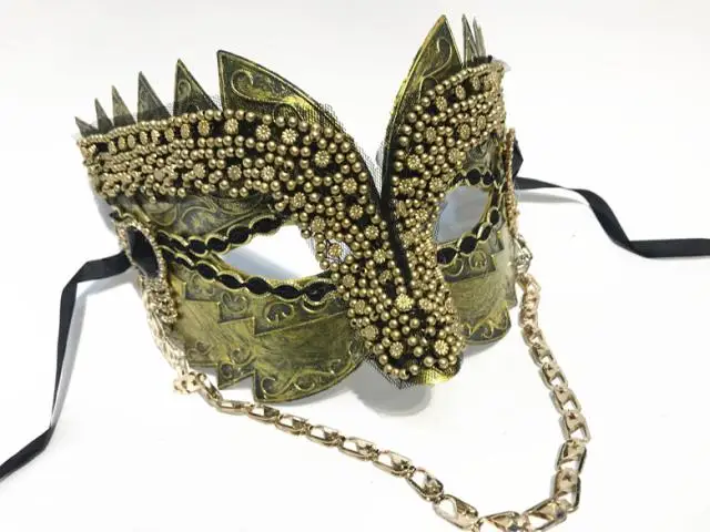 Máscara de fiesta de moda con remache punk de encaje dorado exagerado de Venecia, máscara para hombre, Halloween