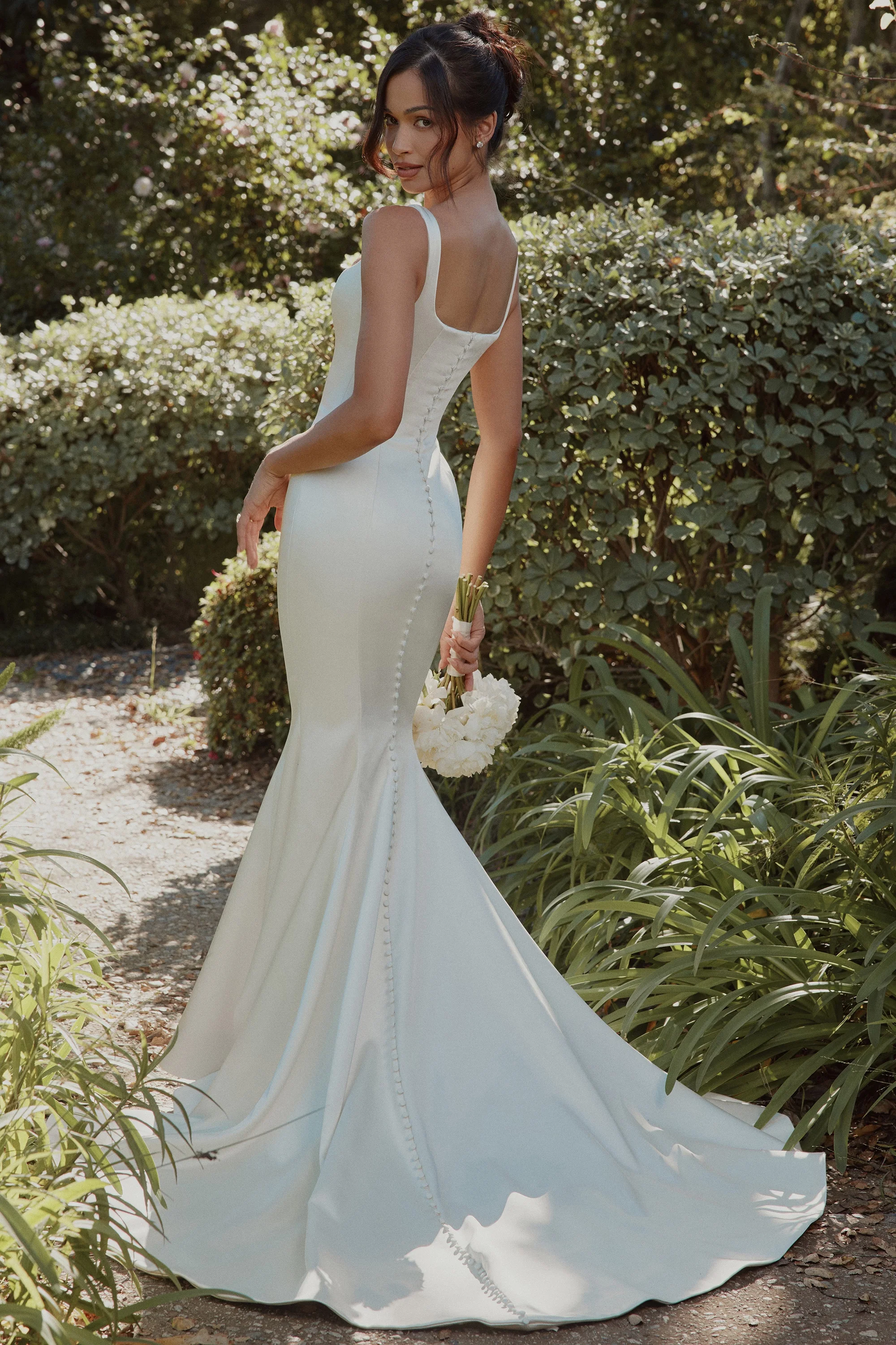 

Modern Square Collar Boho Mermaid Wedding Dress Elegant White Sleeveless trail Back Customized Button Bridal Gown Party Vestidos