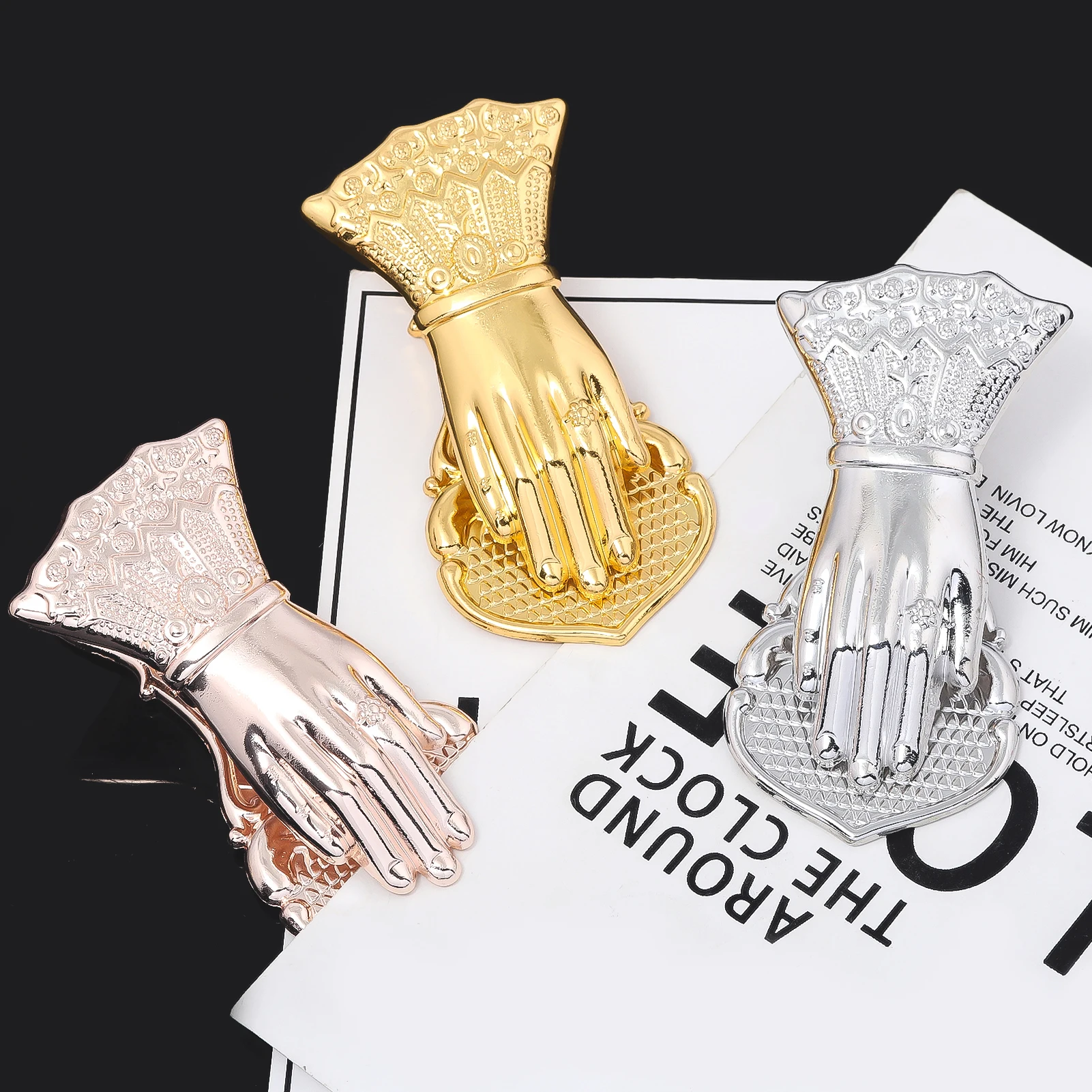 The Hands of Lady Clip Clamp Bookmark Creativity Elegance Women Hand Metal Book End Stationery Gifts For Men Women Reading Lover