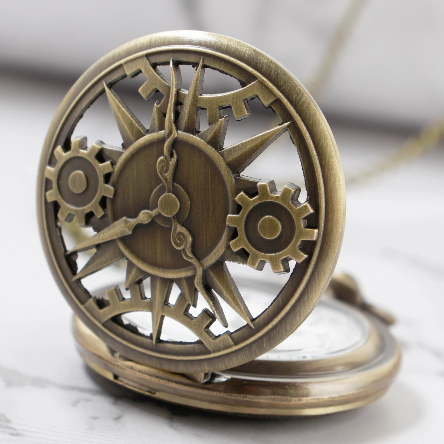 Antique Steampunk Bronze Hollow Gear Movement Quartz Pocket Watch Pendant Gift With Chain Pocket Watches Fob Watch Gift Boys Men