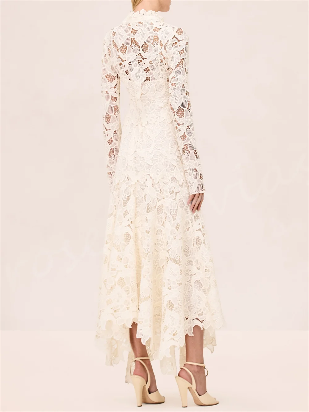 Thumbnail 3 - #32 Trending Bespoke Wedding Dresses Right Now