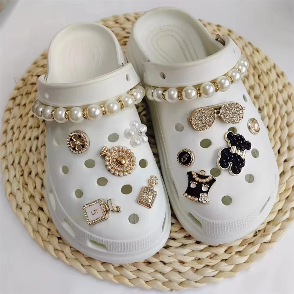 Bling Shoe Charms Girly Charms Bling Chain Cute Shoes Accessories For Women Flower Clog Shoes Decoration Gift For Women Girl