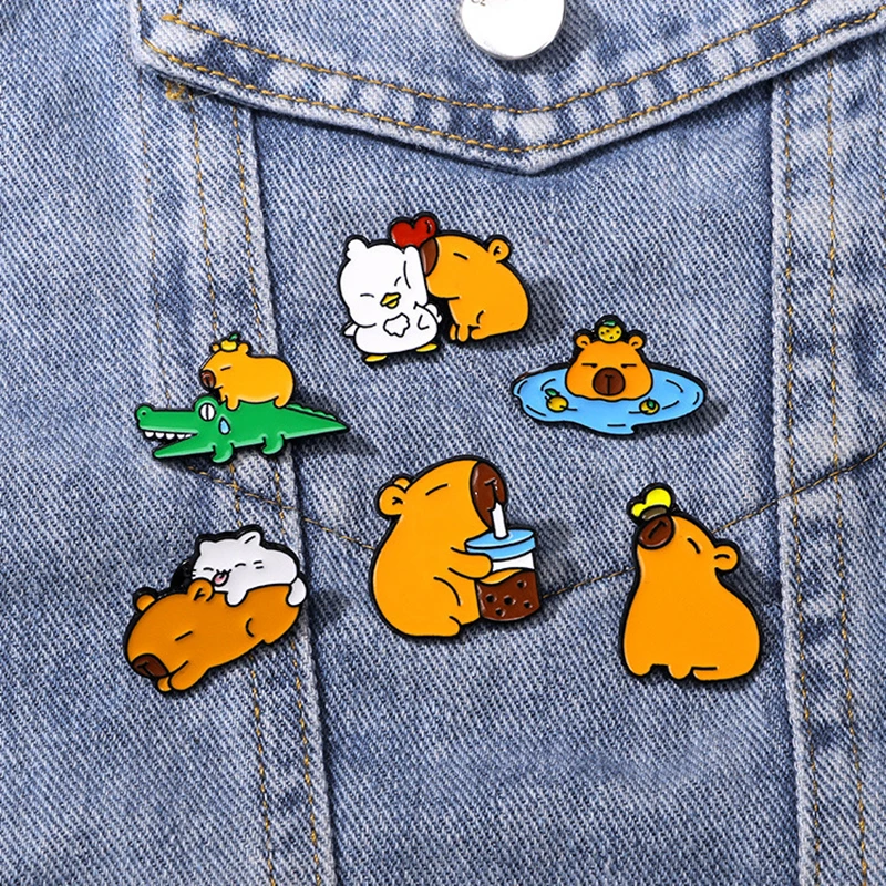 

Cartoon Capybara Metal Brooch Alligator Coffee Chicken Capybara Rabbit Couple Guinea Pig Cute Animal Badge Punk Pin Jewelry Gift