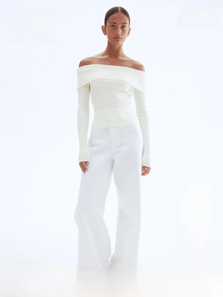 

Elegant Shoulder Bared Women's Knitted Sweater Casual Style Base Layer Top Medium Softness Long Sleeve Regular Fit H&M