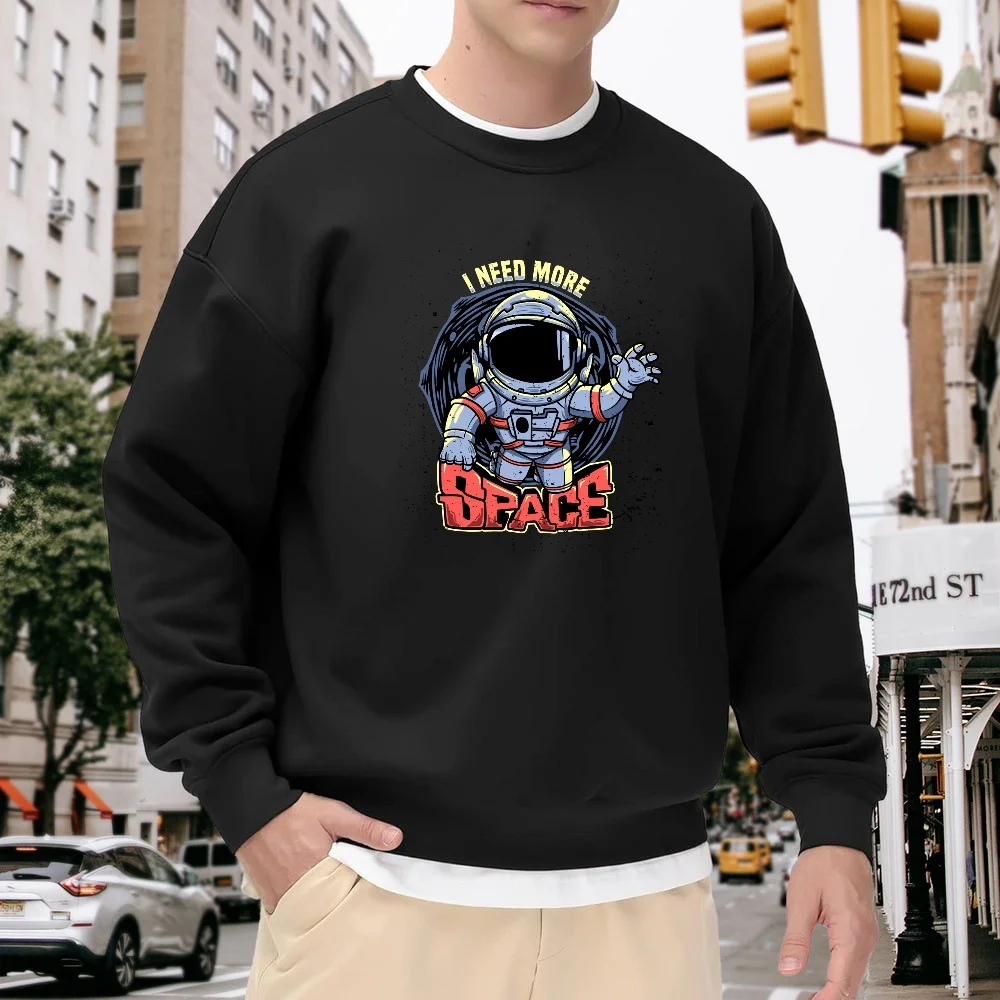 

Men's Black Crew Neck Loose Sweatshirt with Astronaut Print, Trendy Top, Casual Street Style Versatile Piece, Comfortable and Breathable for Everyday Wear