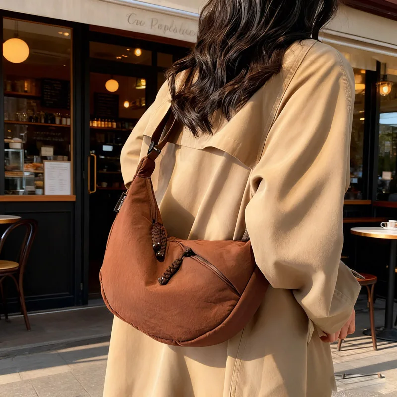 

Crossbody Shoulder Bag Winter Simple Solid Color Nylon Storage Bag Large Capacity for Students Texture Simple Bags for Travel