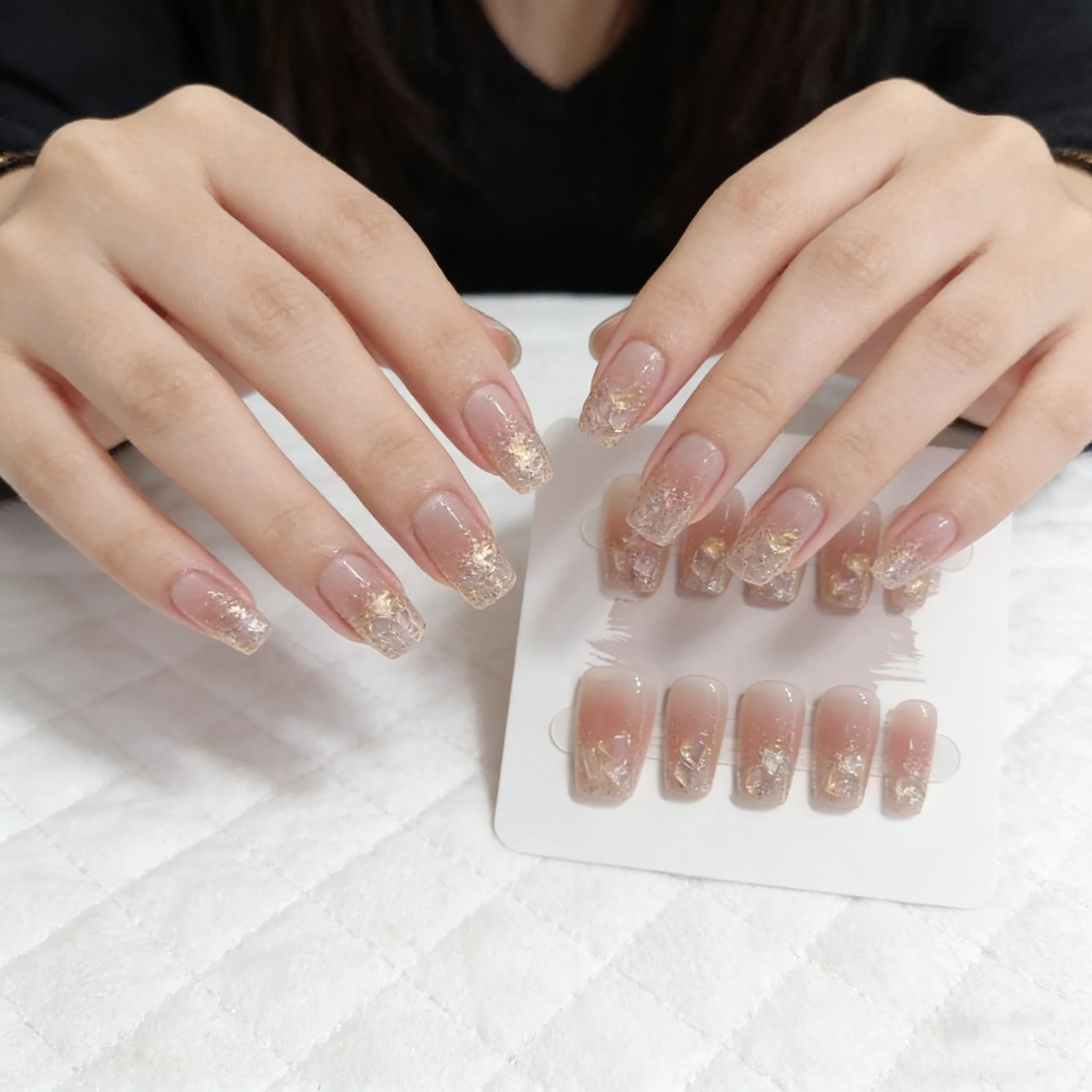 10pcs Short Squarefake Nails With Heart-Shaped Rhinestone Paillette Design Acrylic Nail Press Type Full Coverage Fake Nails image 5