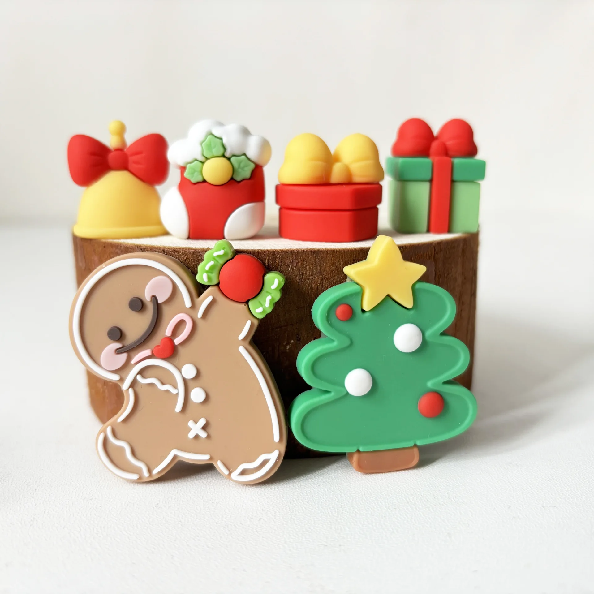 New Christmas Cake Decoration Cupcake Toppers Soft Rubber Christmas Tree Santa Claus Snowman for New Years 2025 Xmas Cake Topper