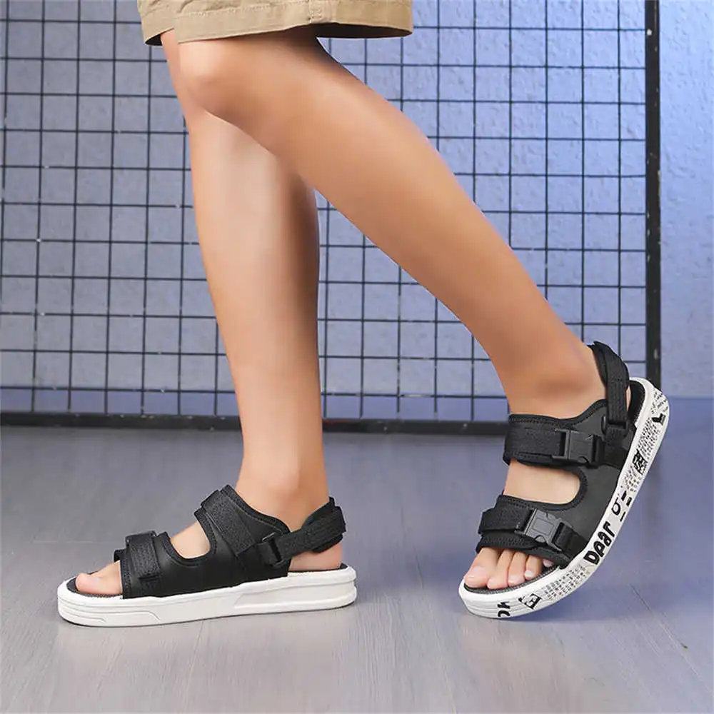 

Серебряные кроссовки, мужские сандалии из натурального материала, мужские забавные тапочки, спортивные Deporte Deporte Boti Pas Cher Tenisse High End