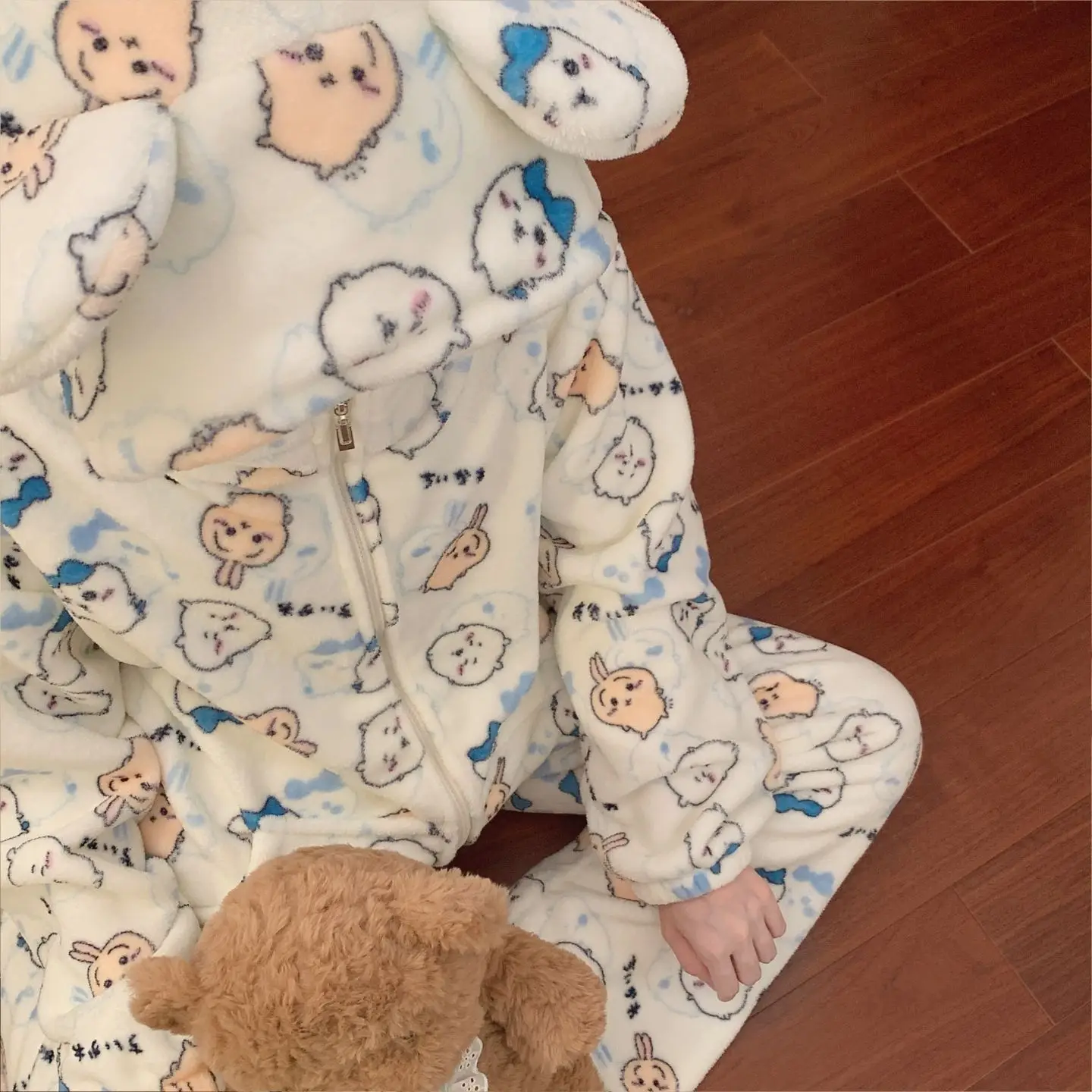 Anime Chiikawa Women's Flannel Pajamas Kawaii Usagi Zipper Hooded Coral Fleece Homewear Girl Winter Warm Sleepwear Home Clothes