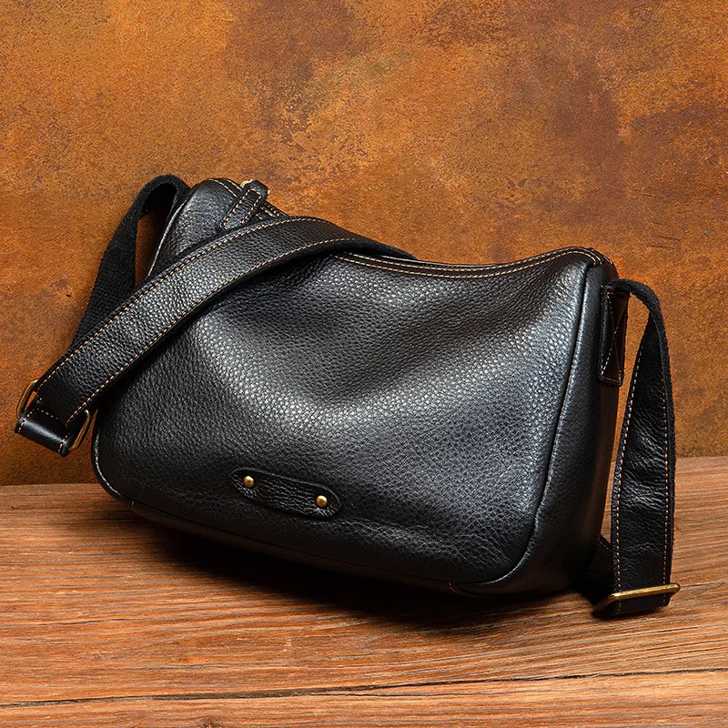 New leather men's bag shoulder messenger bag casual fashion first layer leather small backpack retro men's bag tide