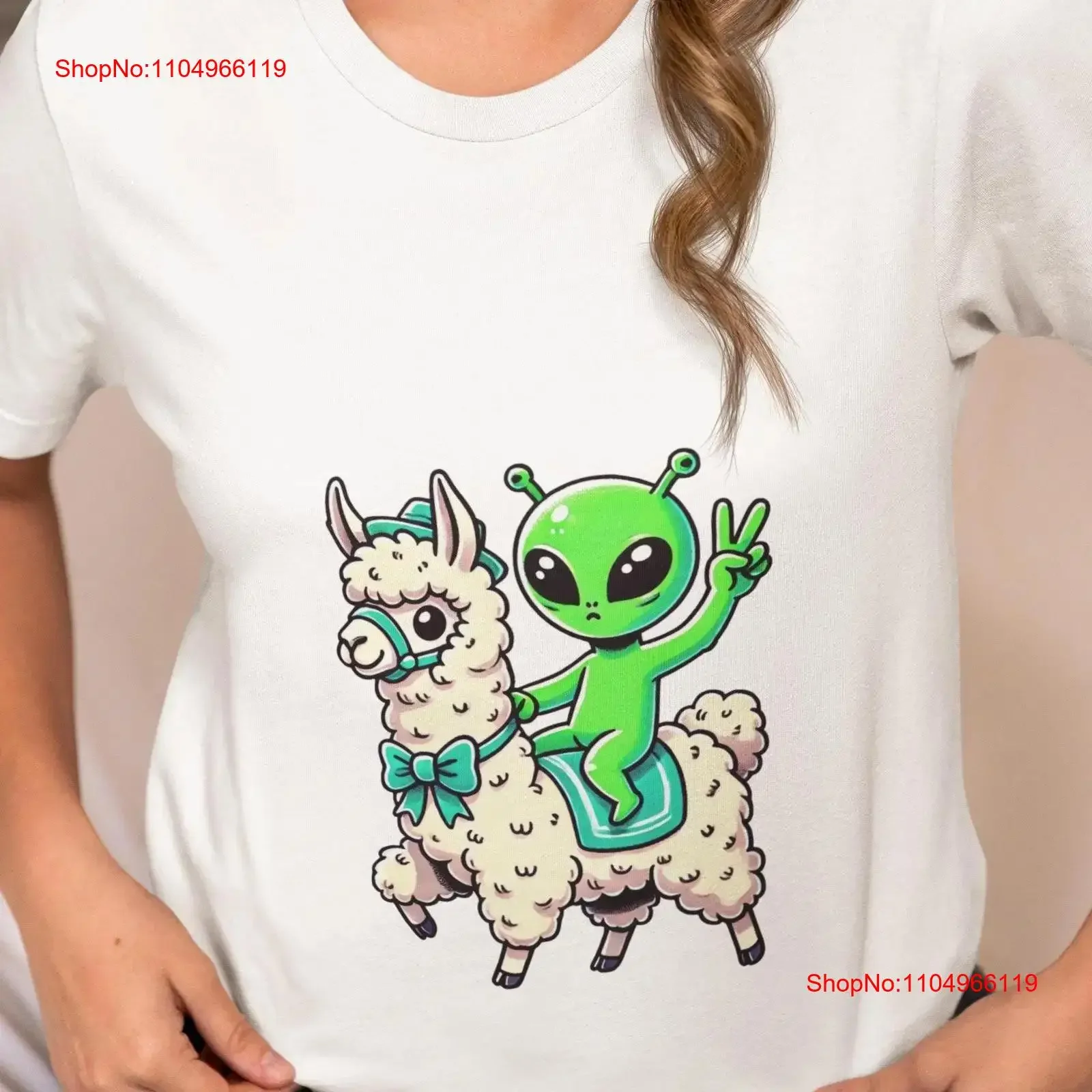 

Alien Riding Fluffy Llama T Shirt Sci Fi Novelty Quirky Lover Idea Retro Space Top vintage Washed Top For Everyday Wear