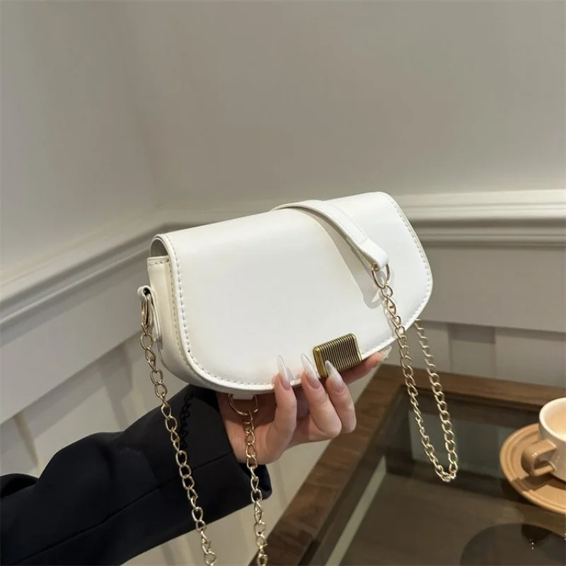 2025 حقيبة كتف جلدية للسيدات ذات علامة تجارية فاخرة جديدة مصممة شهيرة باريس عتيقة غير رسمية ​