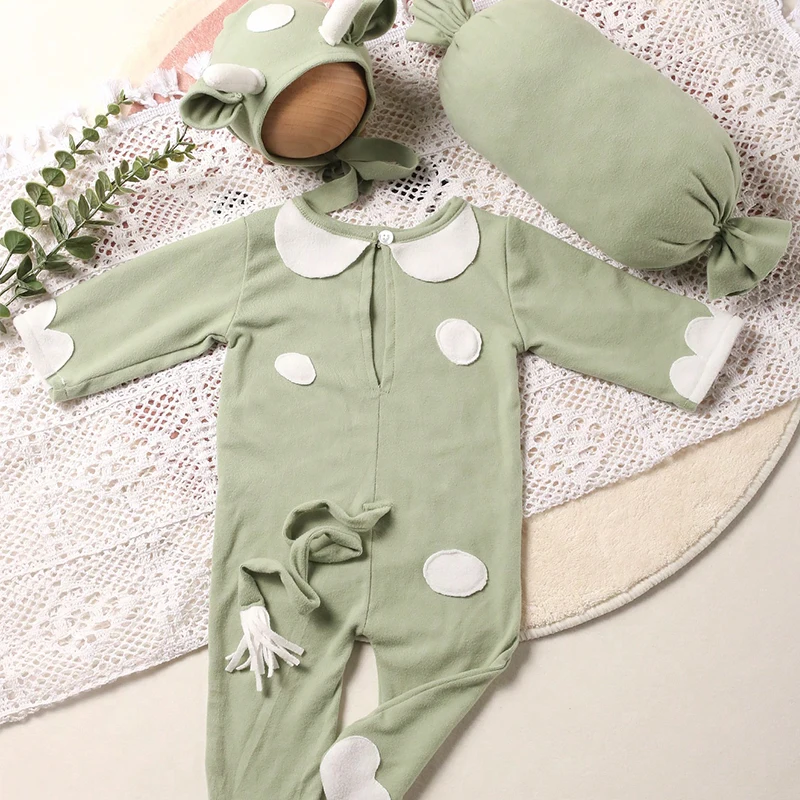 Ylsteed Newborn Boy Photoshoot Outfits Cow Animal Style Jumpsuit Footie Romper with Candy Posing Pillow Infant Photography Props