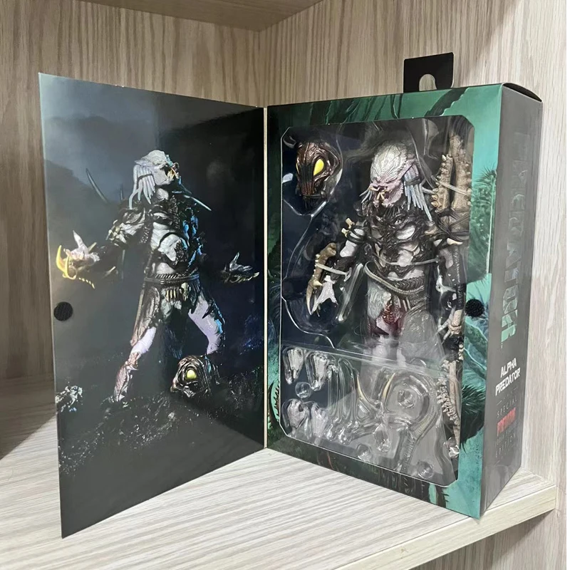 NECA Alien VS Predator Alpha Predator Hunter Alien Serie Action Figure Luxry Edition Collectable Model Toys Desk Decoration Gift