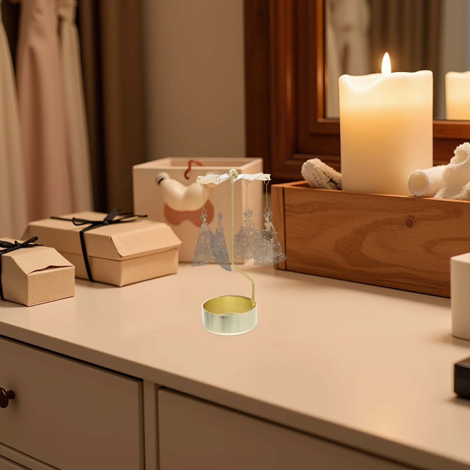 Elegant Metal Rotating Holder Mesmerizing Spin Christmas Valentine's Day Desktop Decoration Iron Candlestick Ornaments