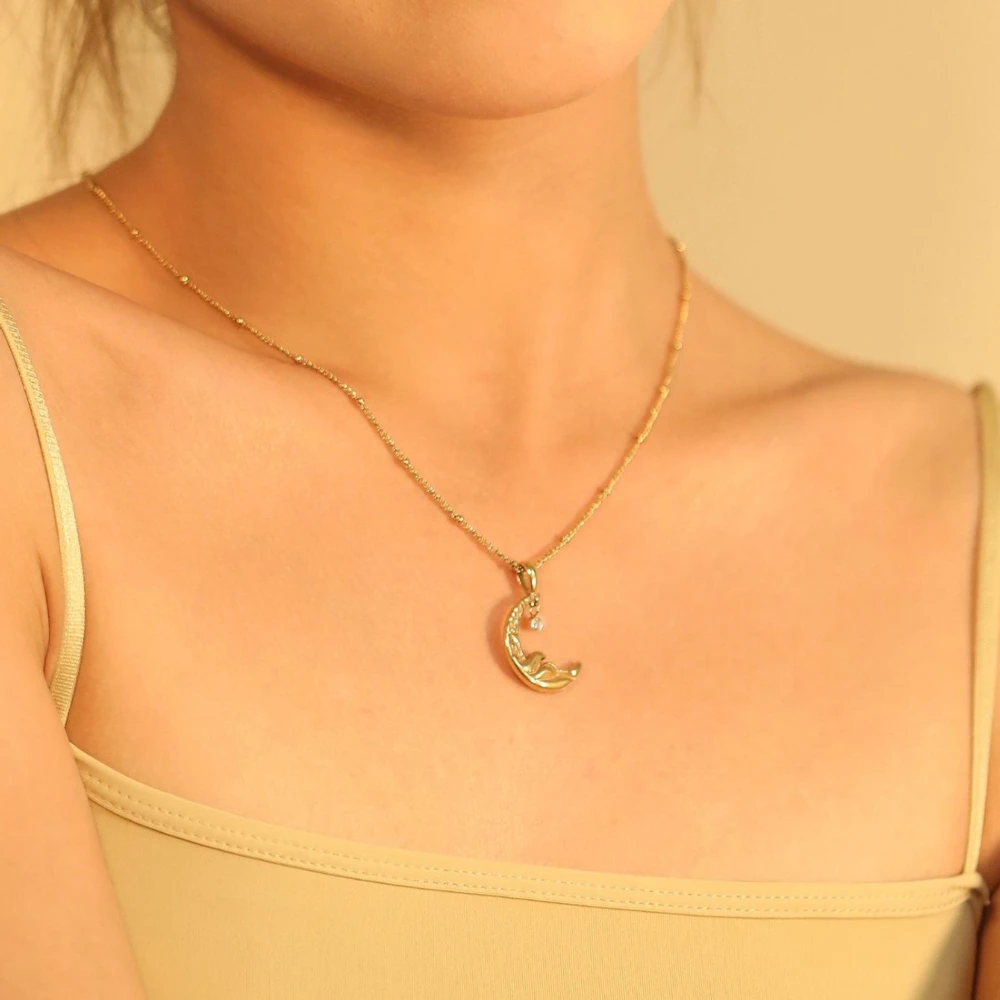 316 Stainless Steel Spaced Tiny Bead Thin O Chain Embossed Wave Crescent Single Dangle Zircon Pendant Choker Gold Silver Art Mou