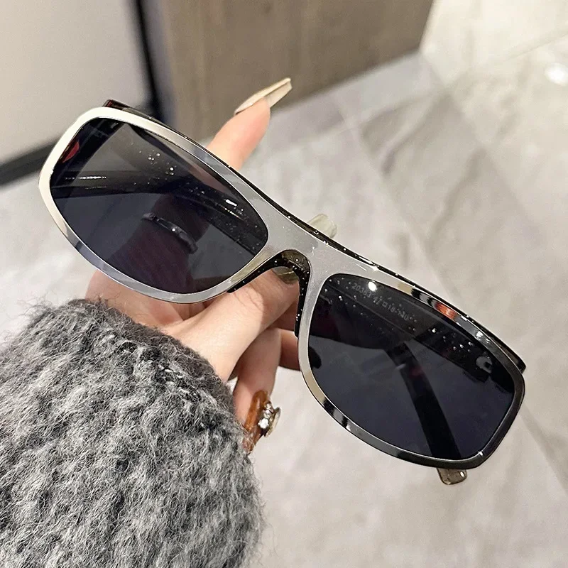 Y2K Vintage Luxury Brand Designer Curved Square Sunglasses Women For Men Sun Glasses Punk Popular Metal Cycling Sport Goggles