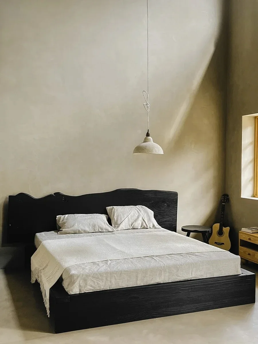 

Двуспальная кровать A Wabi Sandy Wind Log Large Board Bed 1.8 метра, из массива дерева, для гостиниц, черная, 1.5м, размер Queen