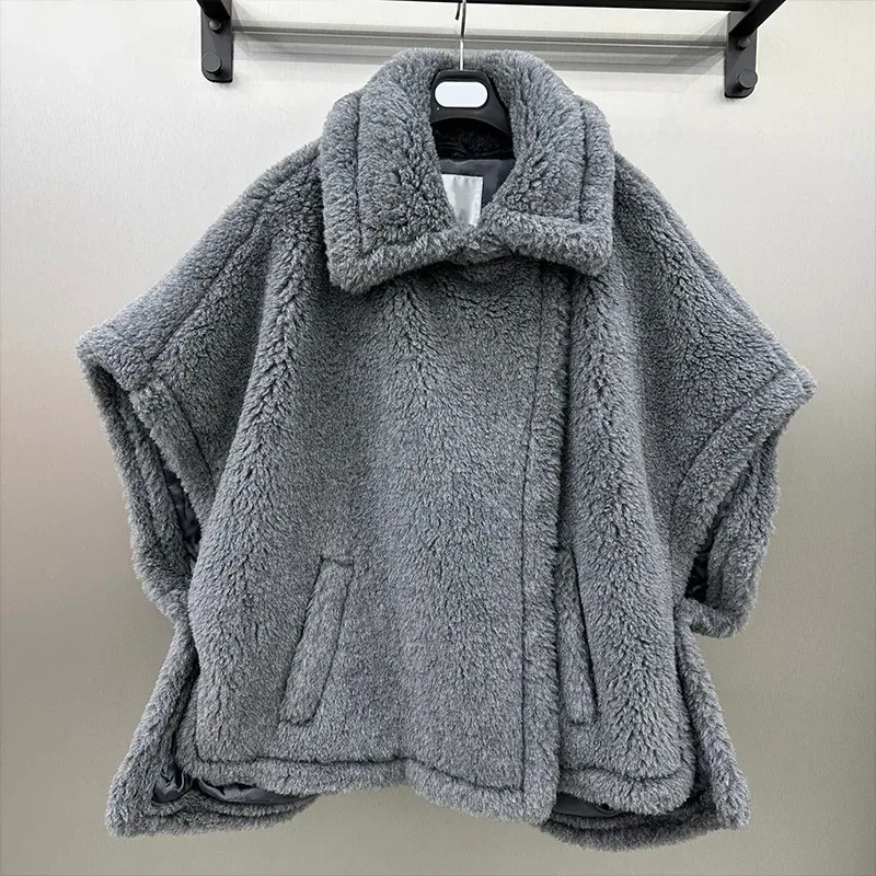 

Высокое качество, короткий плащ ручной работы из натурального меха, женское толстое пальто без рукавов из шерсти альпаки, свободная верхняя одежда, зимнее пальто 1029141