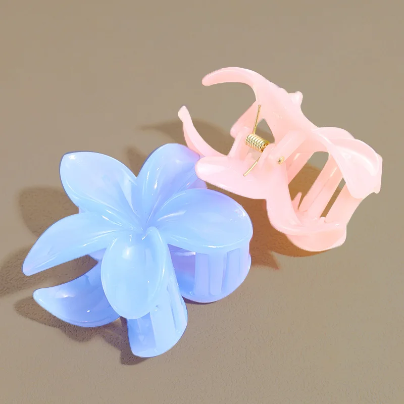 

8CM Women Plastic Barrettes Sweet And Cute Plumeria Flower Shape Hairpin Shark Clip Hair Accessories Pure Color Jelly Style
