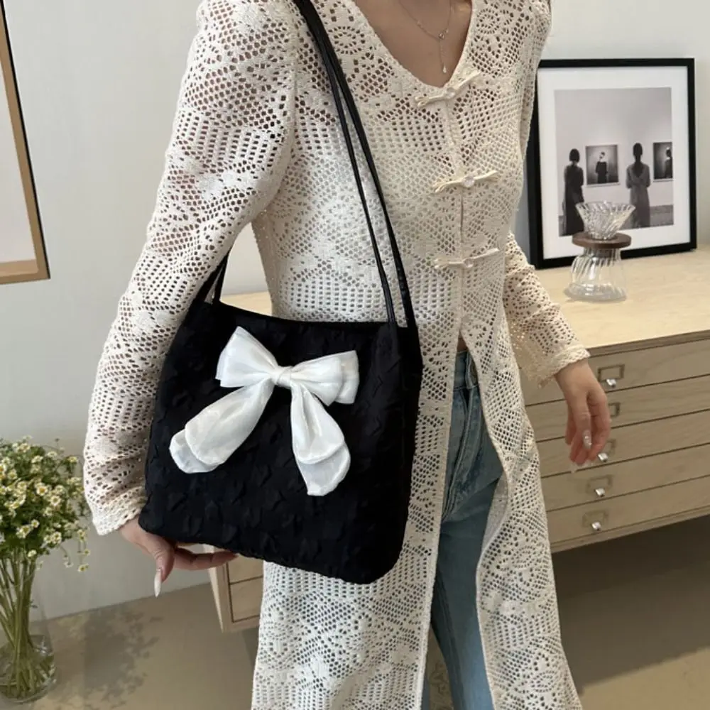

Literary Canvas Bow Shoulder Bag Korean Style Solid Color Vacation Tote Bag Office Worker Tote Large Capacity Shoulder Bag Women