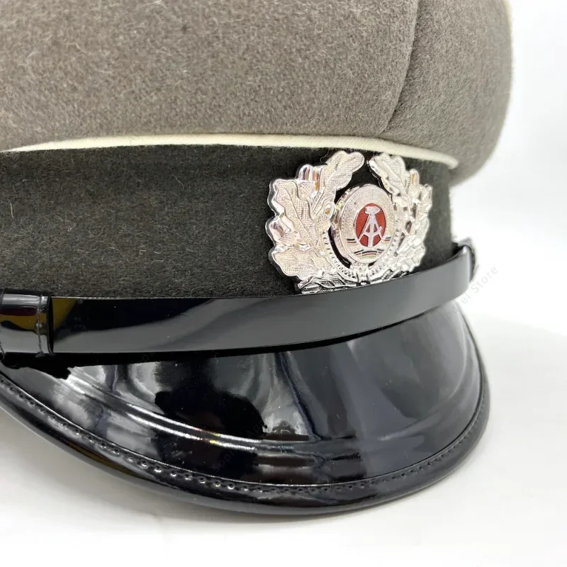 Alemanha Oriental Boné de pico DDR State Cockade com emblema de design de martelo e bússola Stasi Hat