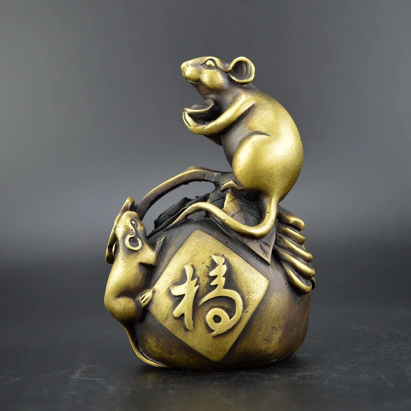

Antique Creative Pure Copper Auspicious Zodiac Mouse Ornament