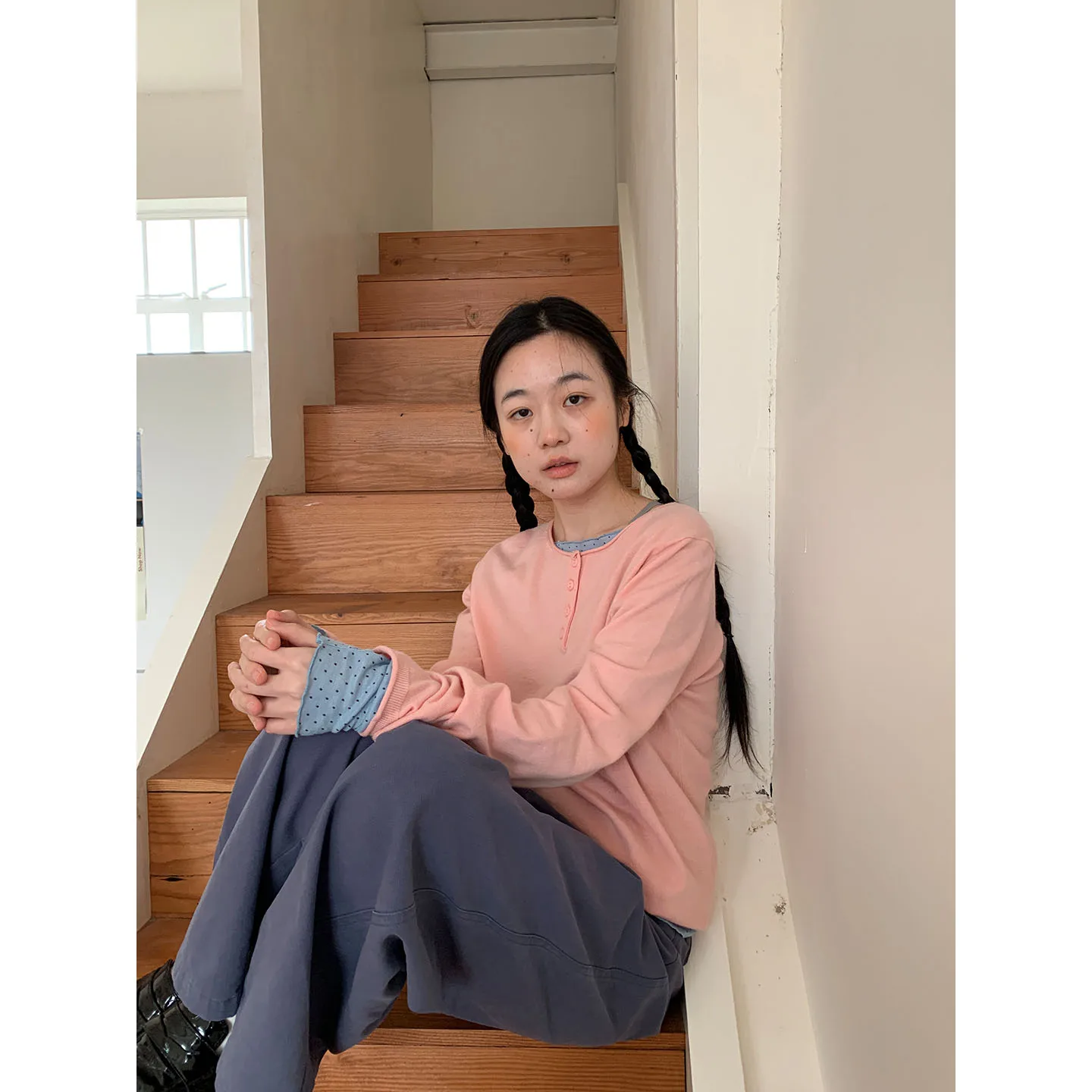 Yingzi Oni Women's Long Sleeve Knitted Wool Sweater Soft Cozy round Neck Relax Fit Korean Vintage Style Spring Fashion Top