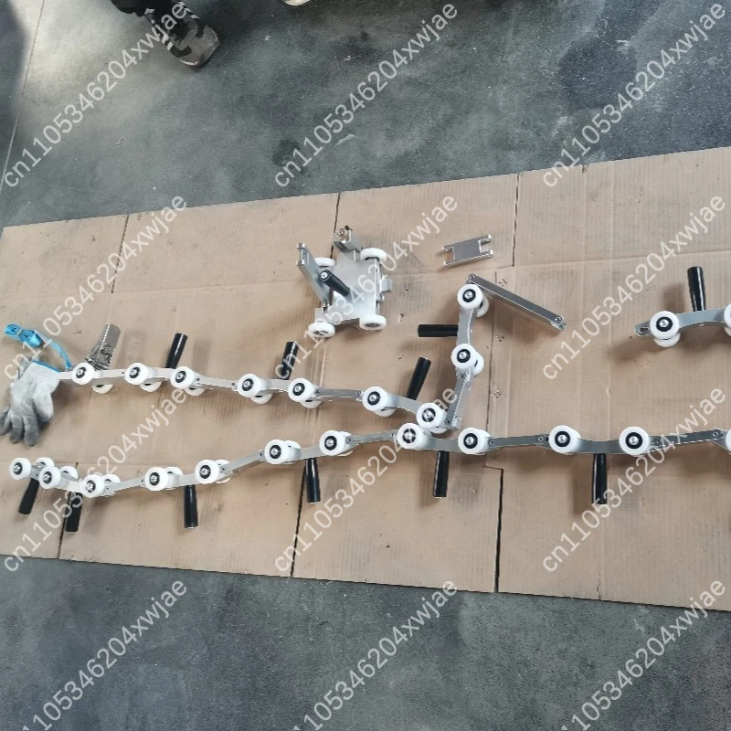 

Adjustable Pipe Cleaning Scraper 800-1200mm Diameter Range Manual Rotation Tool for Duct Sewer Maintenance