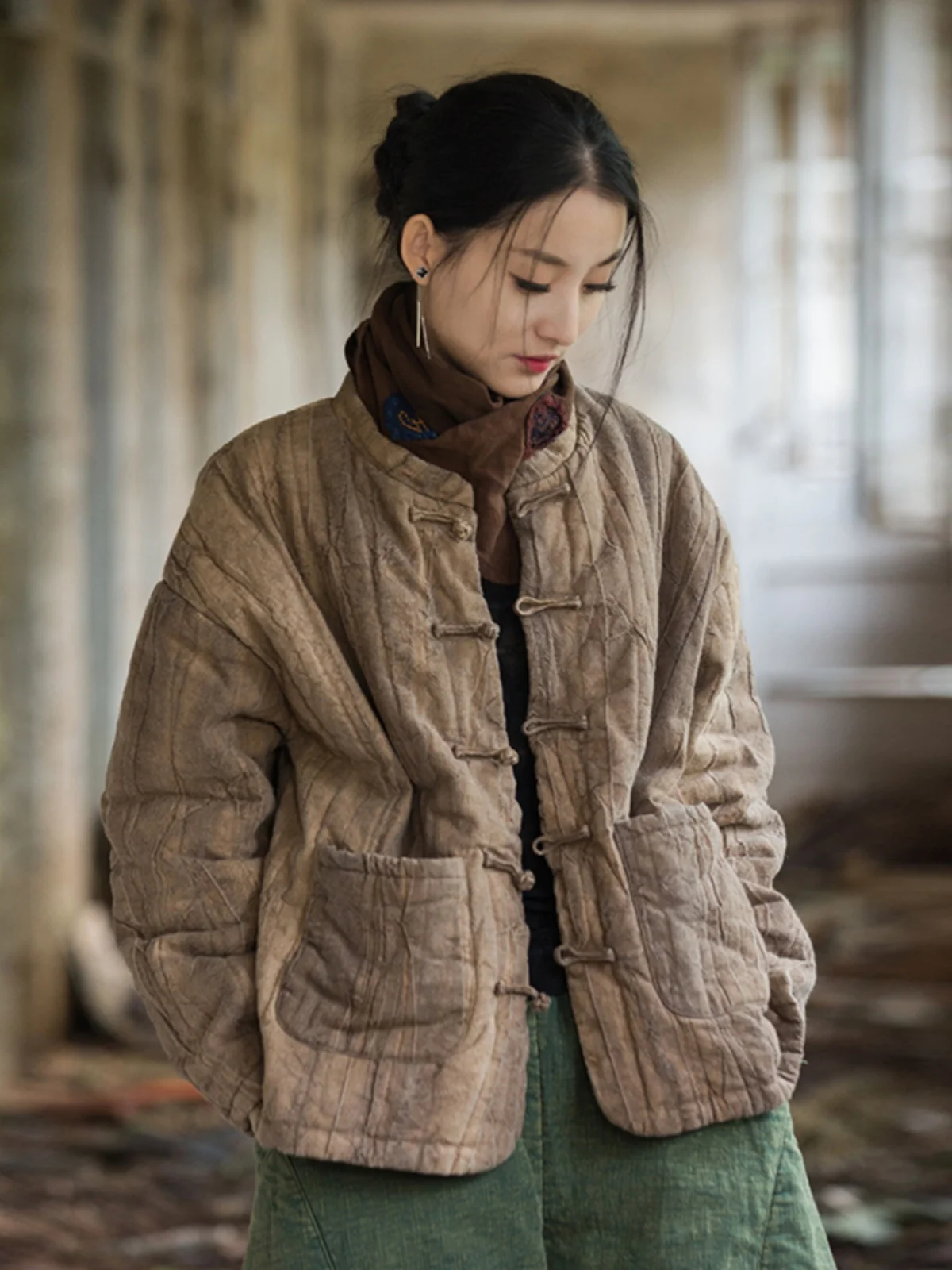 Thickened Cotton Linen Jacket Women's Stand Collar Button Embroidery Cotton Coat Retro Style Chinese Style New Winter Outerwear