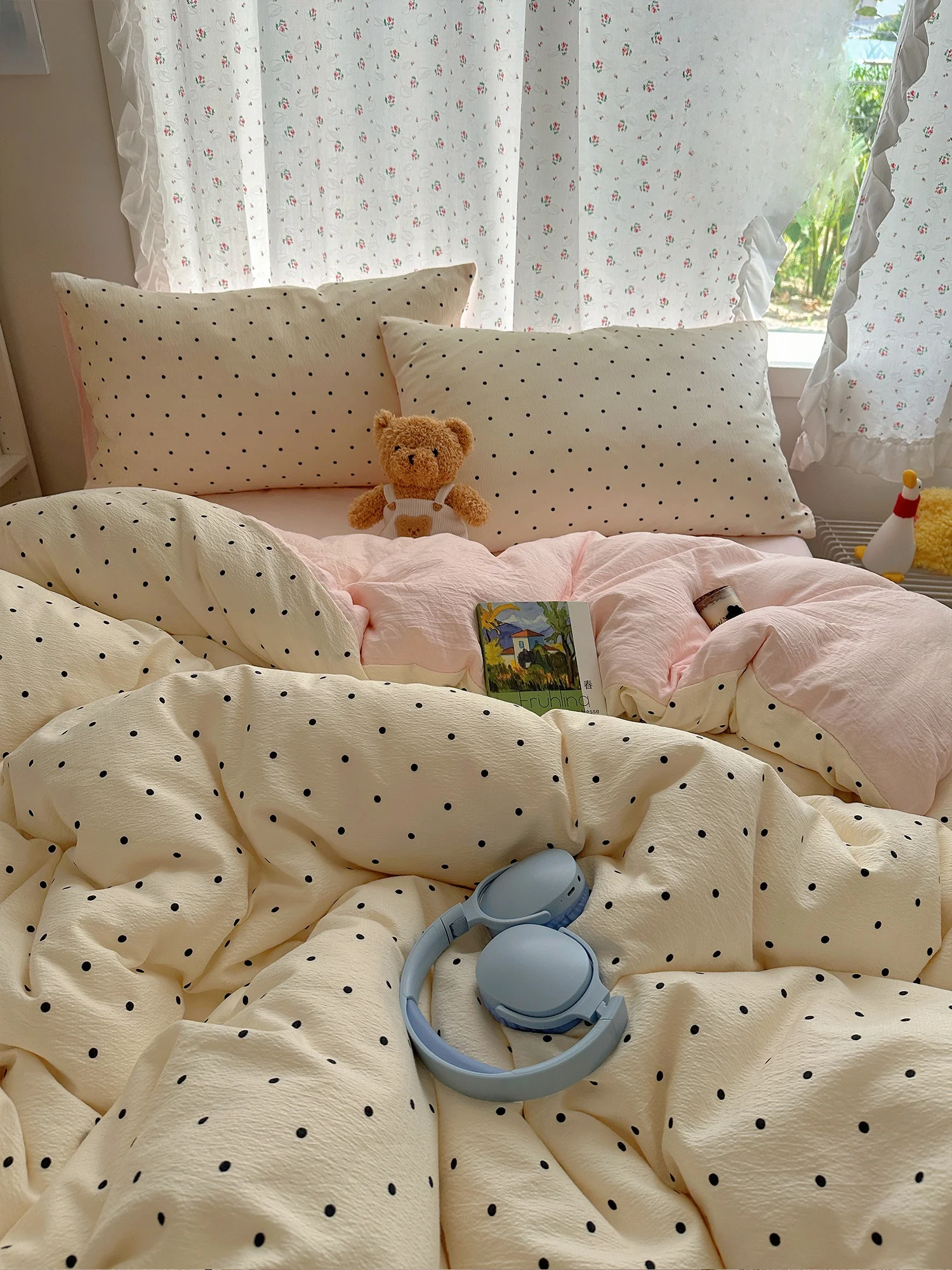 

Нежный для кожи мягкий комплект постельного белья в горошек из полиэстера 8М, трехпредметный, в корейском стиле, универсальный для всех сезонов