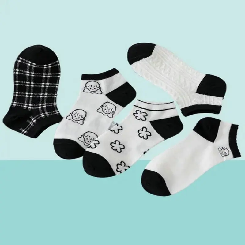 5/10 Pairs Black White Colour Fashion Famle Comfortable Polyester Cotton Casual New High Quality Socks Women Cute Low Tube Socks