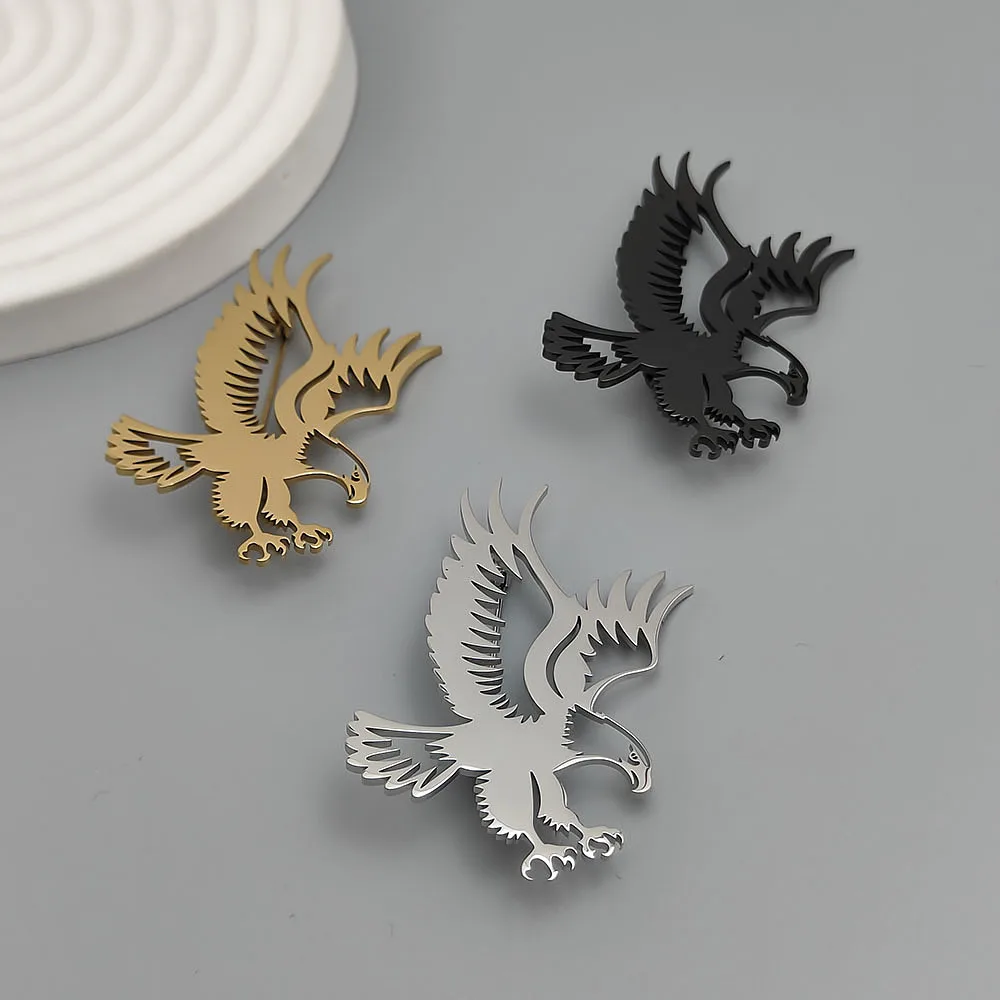 316L Stainless Steel Plated 18K Gold Spread‑Wing Eagle Brooch Lapel Pin for Jacket Backpack Unisex Jewelry Gift