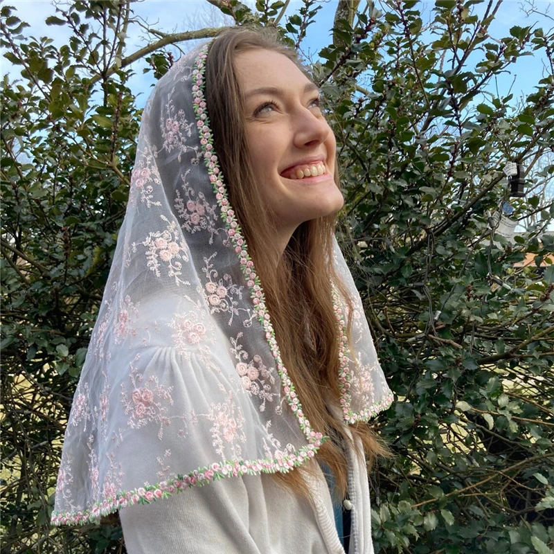 Mantilla de borde de flores en forma de D para mujer, cubierta de cabeza de Iglesia, encaje bordado, púrpura claro, rosa, lila, oración de masa Latina