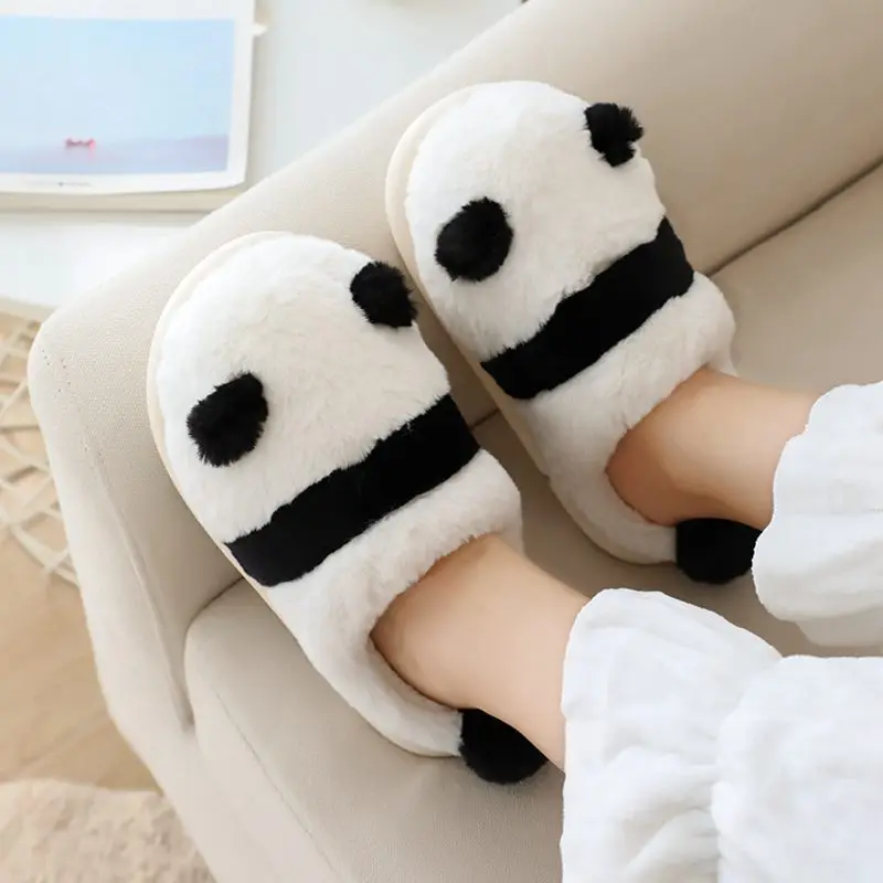 Pantofole di peluche per la casa di Panda carino lanuginoso per adulti di taglia unica pelliccia di cartone animato Unisex scarpe calde da donna per interni classico Pantoufle Femme