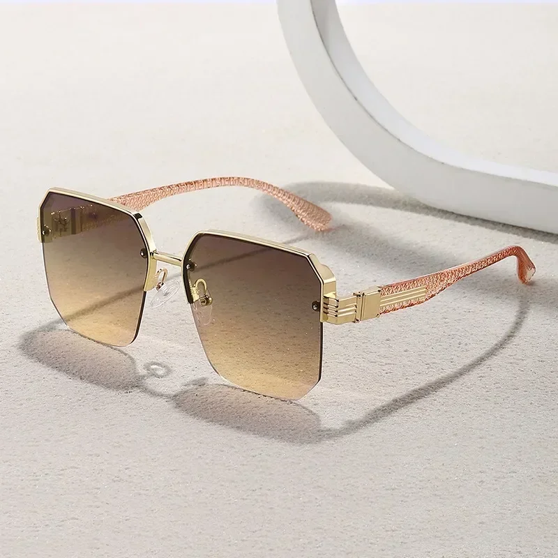 New Frameless Square Anti-UV Sunglasses Trend Fashion Sunglasses Men and Women Street Shot All Match Sunglasses