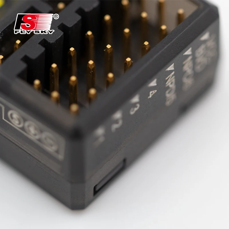 يتم تطبيق جهاز الاستقبال FlySky FGr8B/FGr12B على أجهزة الإرسال PL18، NB4، NB4 Lite