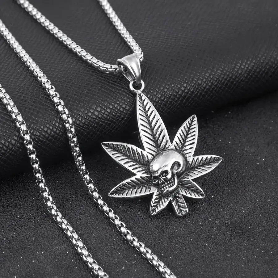 1/5/10/20/50/100pcs New Men's Funky Leaf Skull Pendant Necklace Funny Positive Mini Items For students Playful Design Charm Roam