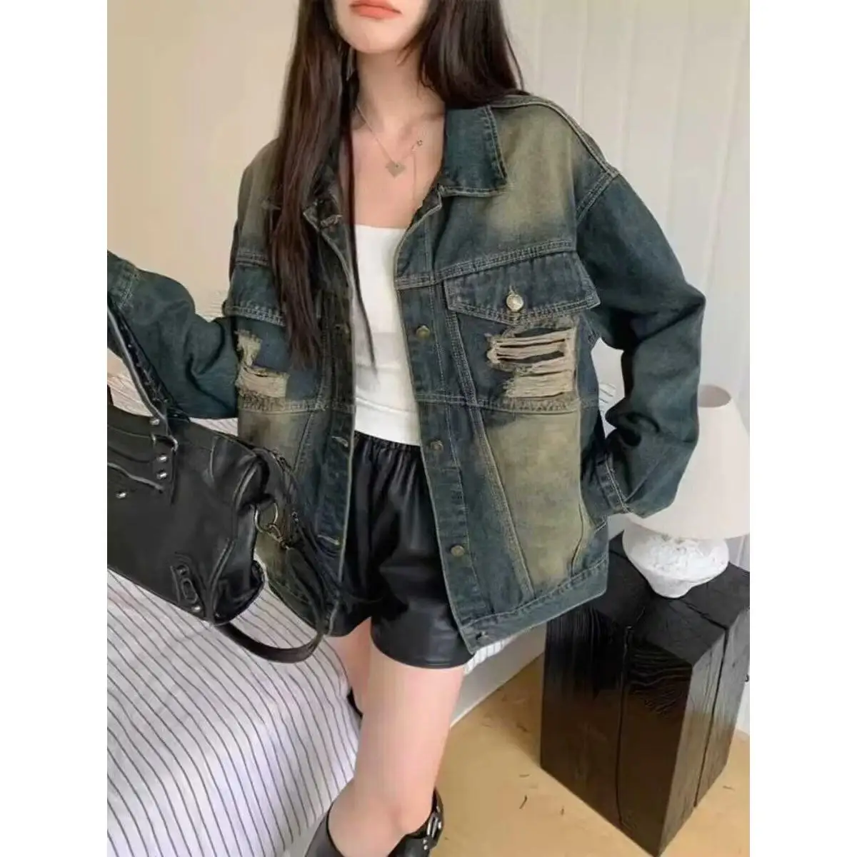 

Повседневная женская джинсовая куртка в уличном стиле, весна 2026, с рваным дизайном, винтажная, новинка ранней весны, европейская мода