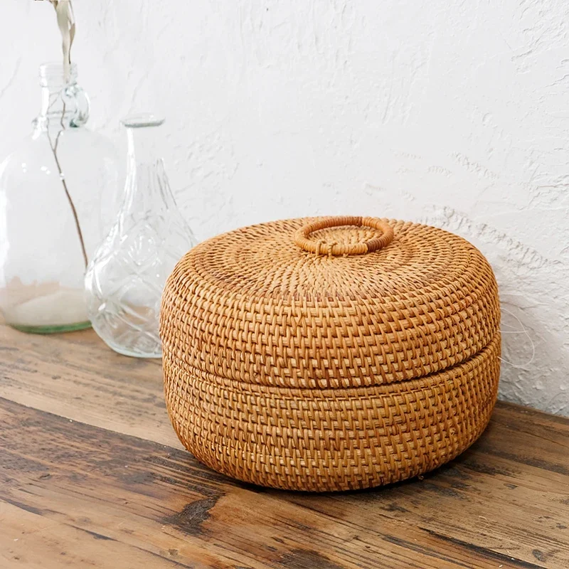 Vine Woven Storage Box, Hand Made Circular Food Storage Box with Lid