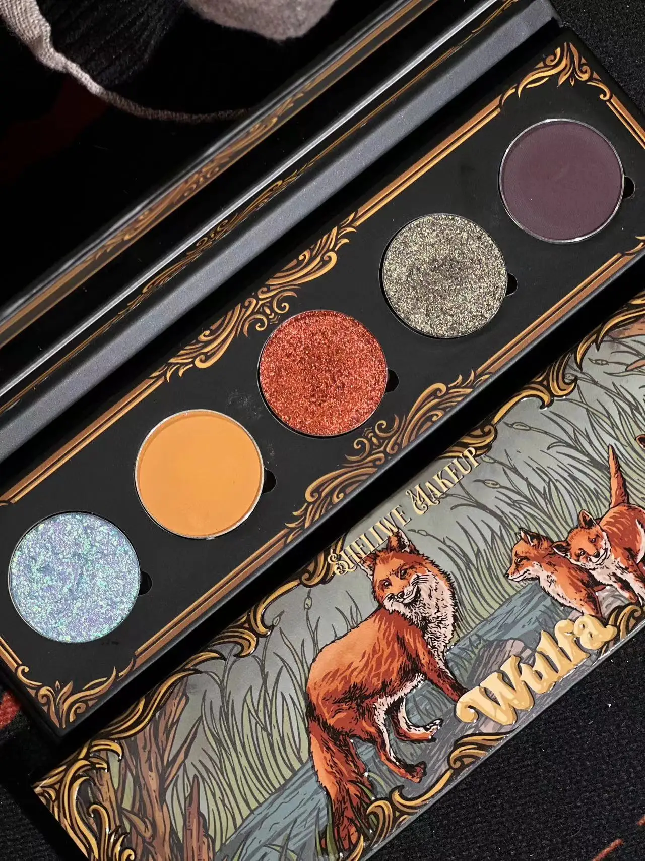 Wulfa Sparkling Pearl Chameleon Five-Color Eyeshadow Palette - Wolf Palette